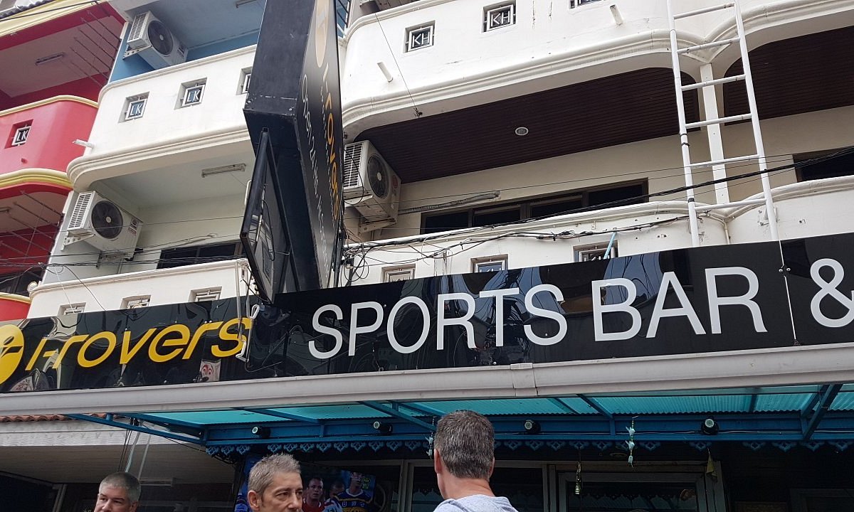 I-Rovers Sports Bar & Restaurant